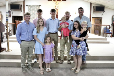 Kirsten’s siblings and three nieces 