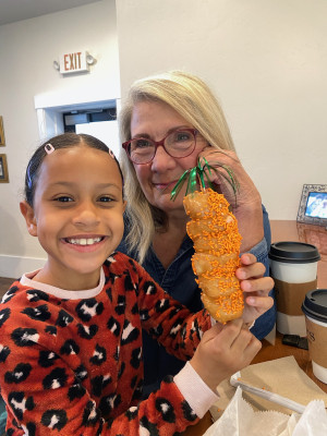 Carrot-shaped donut with Mimmie