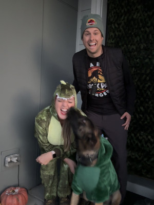 our first halloween with Rexy → we were two dinos and a Jurassic Park ranger!