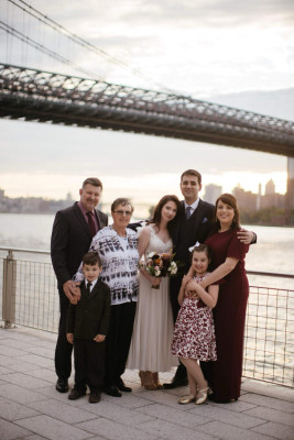 With Rudolph’s mom Laura, sister Kelly, brother-in-law Adrian, niece
Evelyn, and nephew Xavier at our wedding.