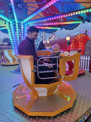 Fun rides with Baba at the Christmas carnival in London!